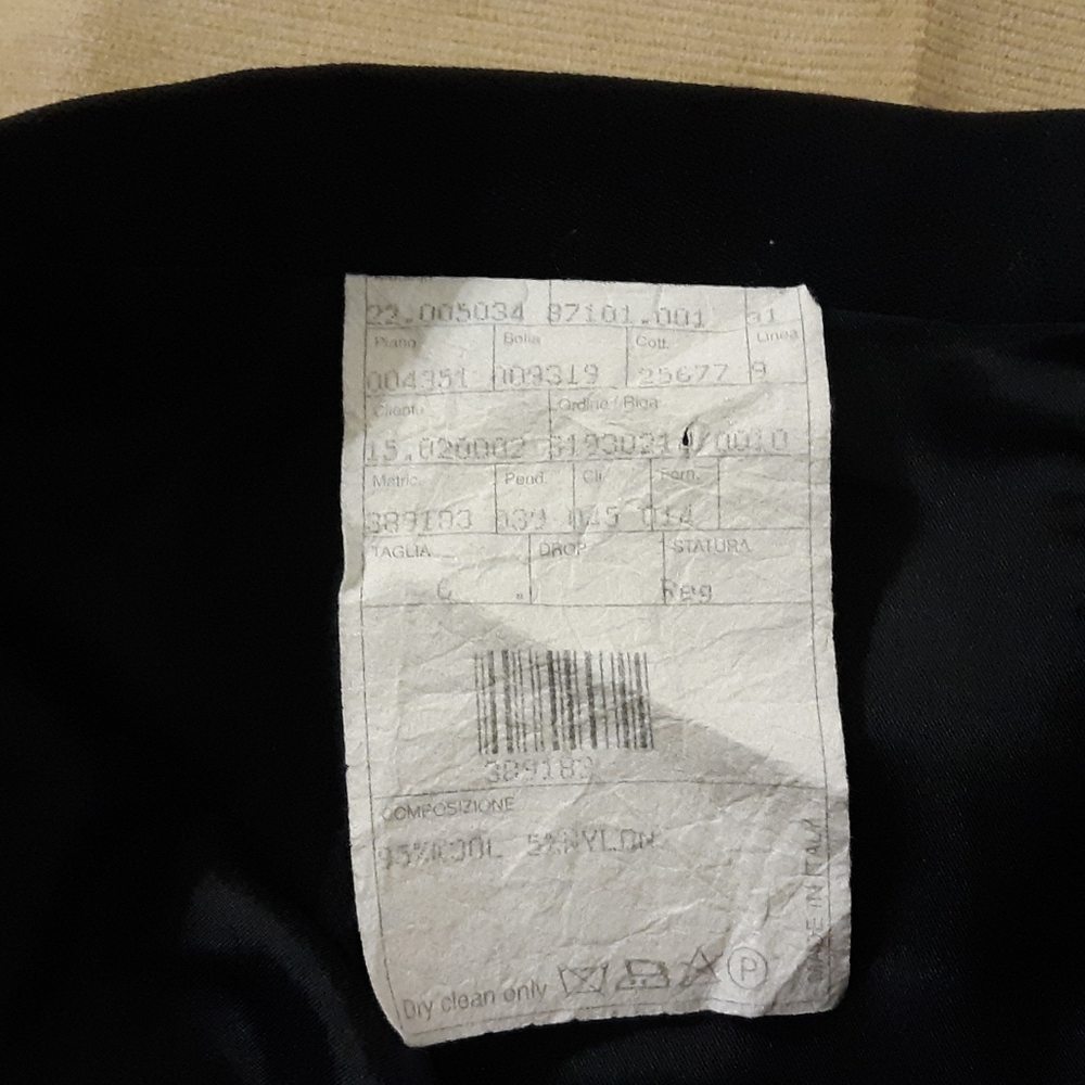 Donna Karen black pencil skirt - Picture 4 of 6